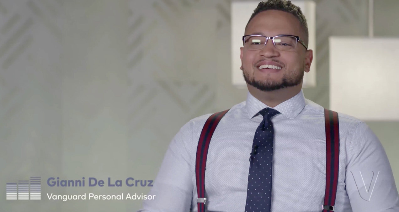 Vanguard Personal Advisor, Gianni De La Cruz, smiling from a clip of his tax-efficiency video.